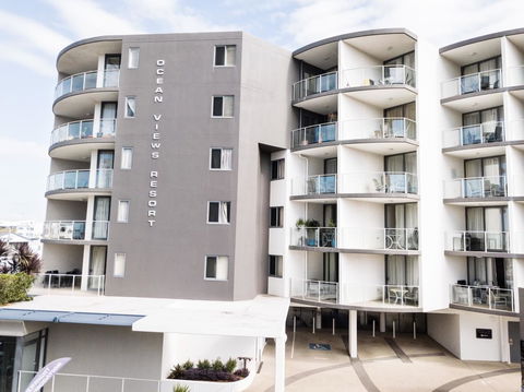 Ocean Views Resort Caloundra - Accommodation Whitsundays 4