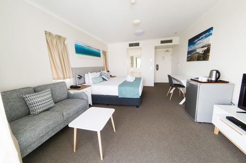 Ocean Views Resort Caloundra - Accommodation Whitsundays 30