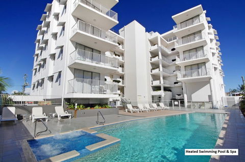 Ocean Views Resort Caloundra - Accommodation Whitsundays 3