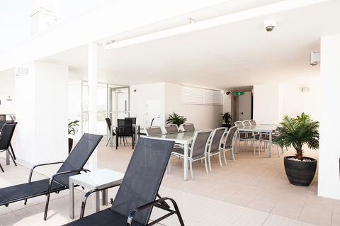 Ocean Views Resort Caloundra - Accommodation Whitsundays 5