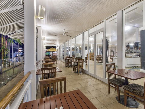 Hotel Grand Chancellor Palm Cove - Accommodation Whitsundays 38