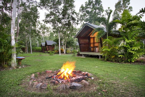Airlie Beach Eco Cabins - Adults Only - Accommodation Whitsundays 1