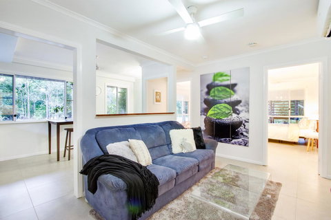 Airlie Beach Eco Cabins - Adults Only - Accommodation Whitsundays 39