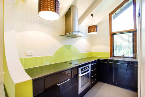 Airlie Beach Eco Cabins - Adults Only - Accommodation Whitsundays 10