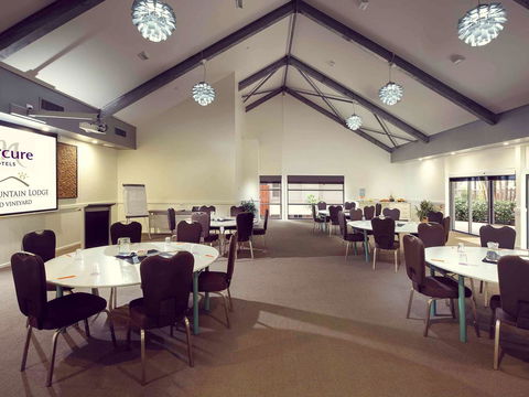 Mercure Clear Mountain Lodge - Accommodation Whitsundays 27