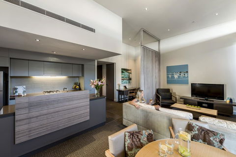 Oaks Redcliffe Mon Komo Suites - Accommodation Whitsundays 20