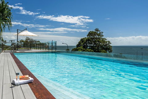 Oaks Redcliffe Mon Komo Suites - Accommodation Whitsundays 8
