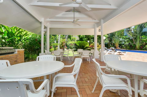 Agincourt Beachfront Apartments - Accommodation Whitsundays 10