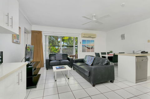 Agincourt Beachfront Apartments - Accommodation Whitsundays 15