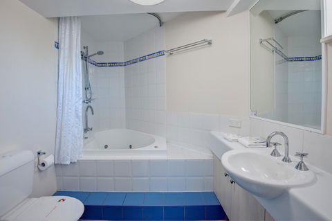 Nautilus Resort Mooloolaba - Accommodation Whitsundays 32