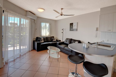 Nautilus Resort Mooloolaba - Accommodation Whitsundays 25