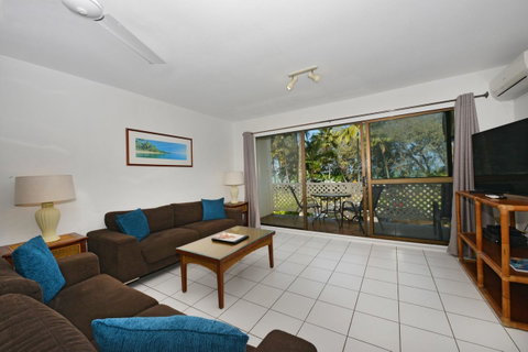 Seascape Holidays At Beachfront Terraces - Accommodation Whitsundays 4