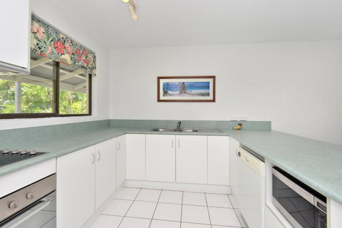 Seascape Holidays At Beachfront Terraces - Accommodation Whitsundays 14