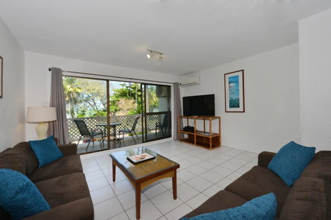 Seascape Holidays At Beachfront Terraces - Accommodation Whitsundays 3