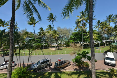Seascape Holidays At Beachfront Terraces - Accommodation Whitsundays 28