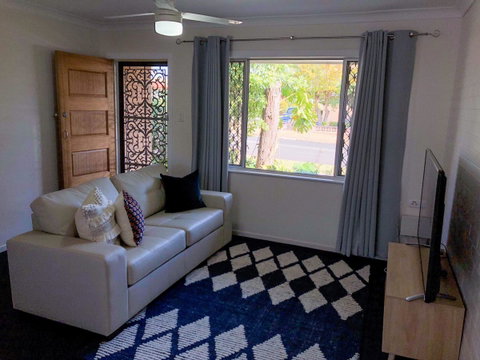 Picnic Point Villas - Accommodation Whitsundays 0