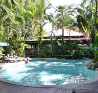 PK's Jungle Village - Hostel - Accommodation Whitsundays