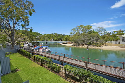 Jacaranda Noosa - Accommodation Whitsundays 11