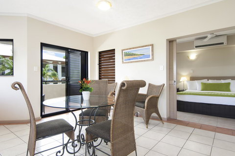 Regal Port Douglas - Accommodation Whitsundays 14