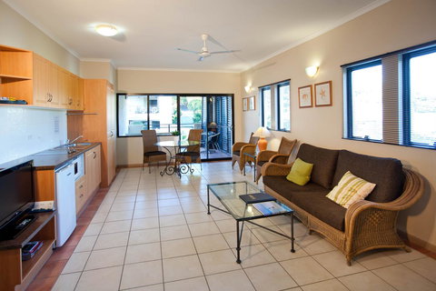 Regal Port Douglas - Accommodation Whitsundays 24