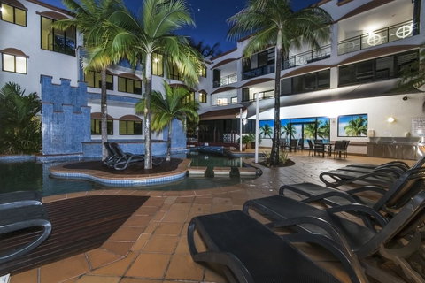 Regal Port Douglas - Accommodation Whitsundays 8