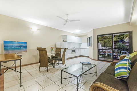 Regal Port Douglas - Accommodation Whitsundays 6