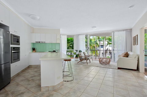 Noosa Tropicana - Accommodation Whitsundays 12