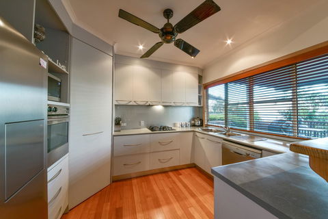 Bella Vista On Nara Pets Welcome - Accommodation Whitsundays 18