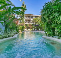 Sea Point on Trinity Beach - Accommodation Whitsundays