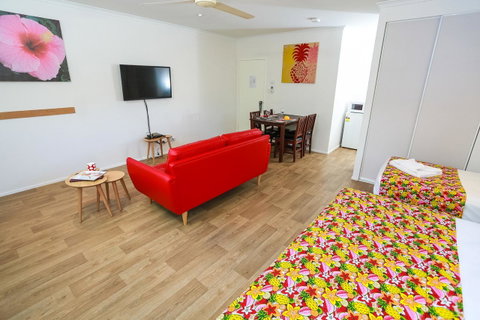 Port Douglas Motel - Accommodation Whitsundays 7