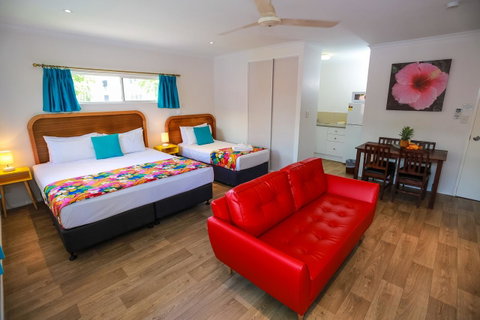 Port Douglas Motel - Accommodation Whitsundays 2