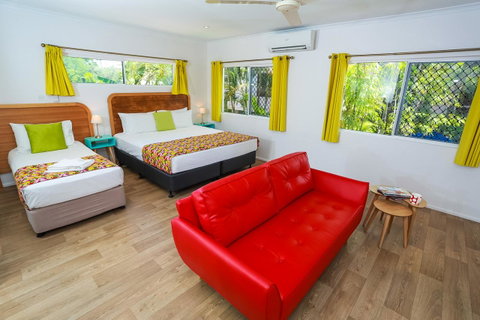 Port Douglas Motel - Accommodation Whitsundays 8