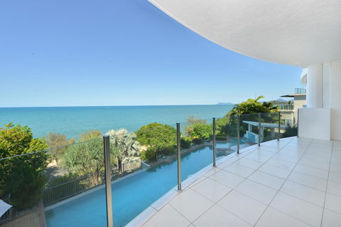 Bellevue At Trinity Beach - Accommodation Whitsundays 7