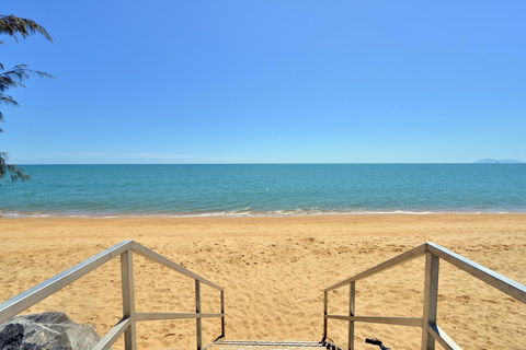 Bellevue At Trinity Beach - Accommodation Whitsundays 10
