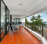 Roydon Beachfront Apartments - Accommodation Whitsundays