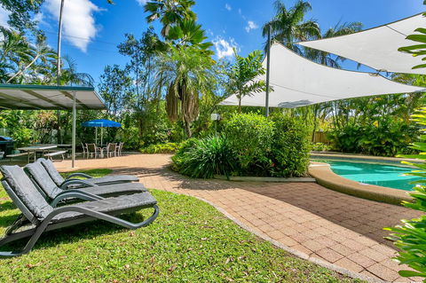 Roydon Beachfront Apartments - Accommodation Whitsundays 13