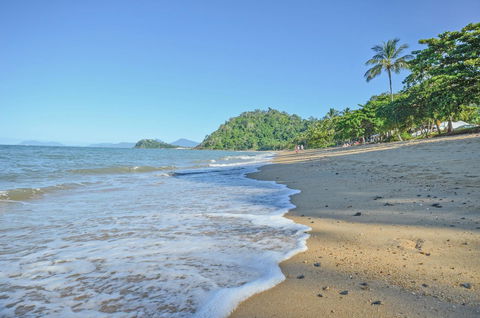 Roydon Beachfront Apartments - Accommodation Whitsundays 8