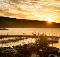 Sunlit Waters Studio Apartments - Accommodation Whitsundays
