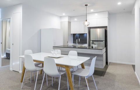 Boardwalk Burleigh Beach - Official - Accommodation Whitsundays 26