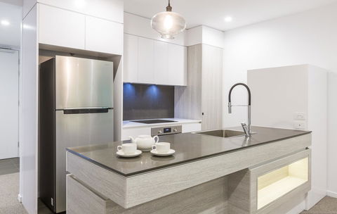 Boardwalk Burleigh Beach - Official - Accommodation Whitsundays 21