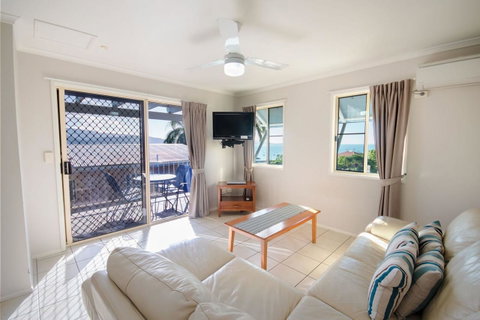 Airlie Apartments - Accommodation Whitsundays 7