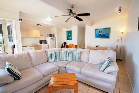 Airlie Apartments - Accommodation Whitsundays 10