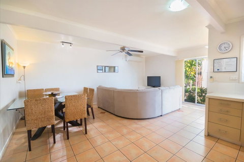 Airlie Apartments - Accommodation Whitsundays 11