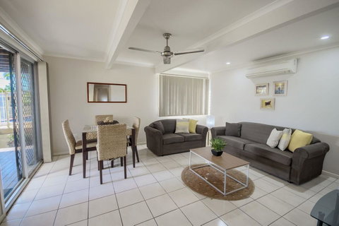 Airlie Apartments - Accommodation Whitsundays 3