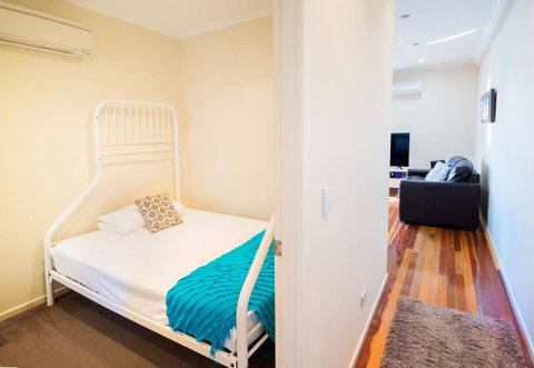 Airlie Apartments - Accommodation Whitsundays 23