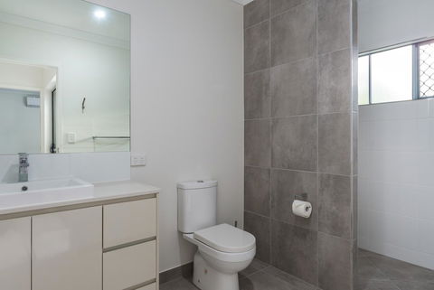 Blue Lagoon Villa A - Accommodation Whitsundays 5