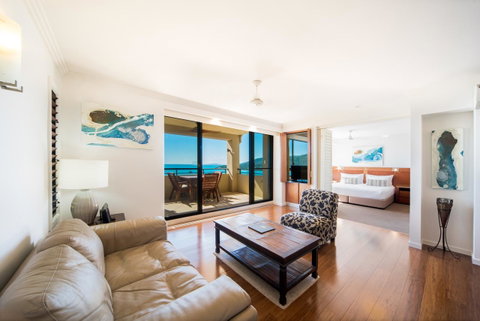 Pinnacles - Accommodation Whitsundays 10