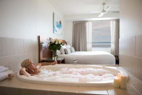 Pinnacles - Accommodation Whitsundays 13