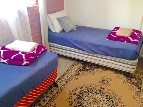 XYL Pets Friendly Seaside Boutique Guesthouse - Accommodation Whitsundays 8