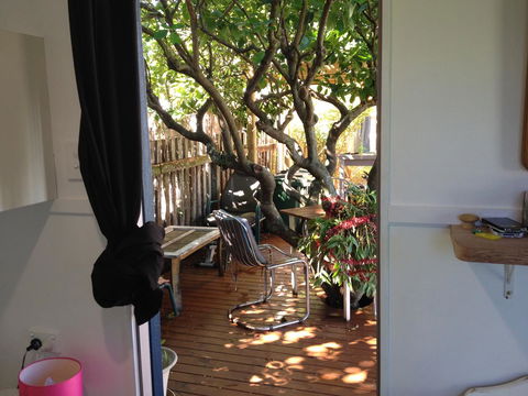 XYL Pets Friendly Seaside Boutique Guesthouse - Accommodation Whitsundays 32